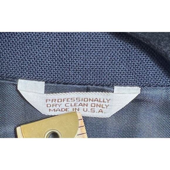 Croft And Barrow Men’s Preppy Sports Coat Blazer Navy W Gold Buttons Size 48R - Picture 4 of 7